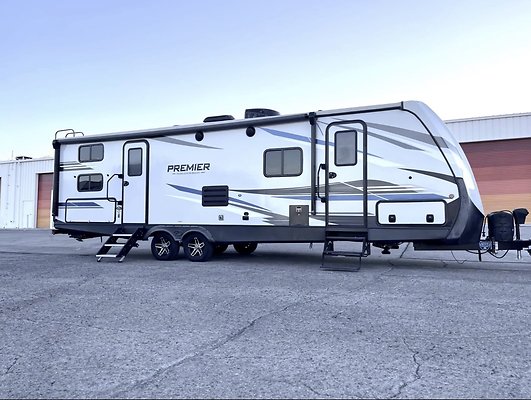 2021 KEYSTONE ULTRA LITE TOW  MARILYN29