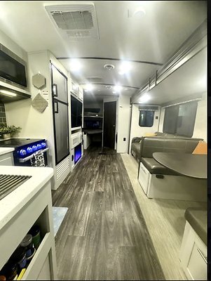 2021 KEYSTONE ULTRA LITE TOW  MARILYN3