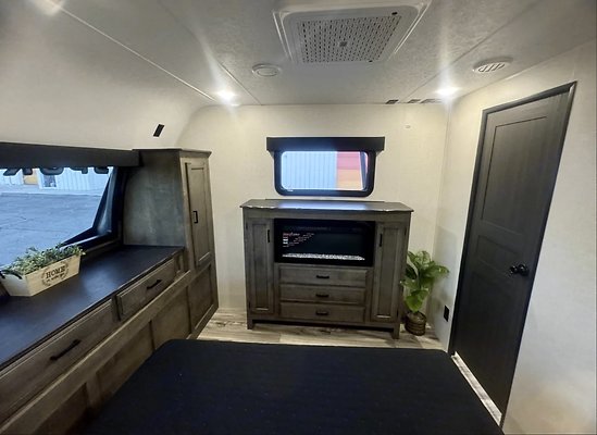 2024 VENTURE TOWING STELLA28