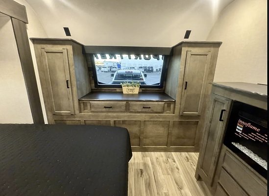 2024 VENTURE TOWING STELLA25