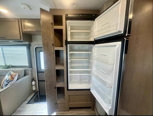 2021 THOR FULL SLIDE OUT  HARMONY20