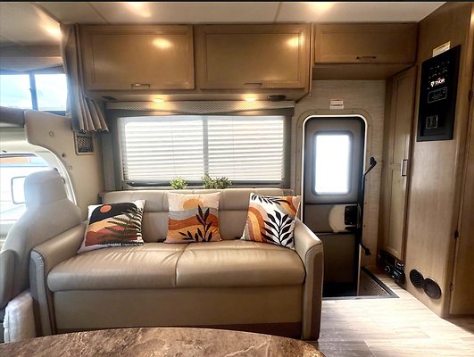 2021 THOR FULL SLIDE OUT  HARMONY34
