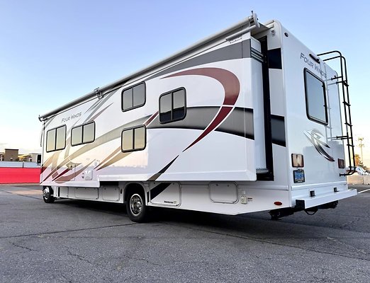 2021 THOR FULL SLIDE OUT  HARMONY8