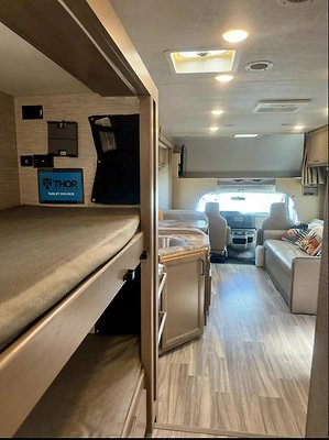 2021 THOR FULL SLIDE OUT  HARMONY25