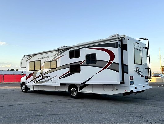 2021 THOR FULL SLIDE OUT  HARMONY51
