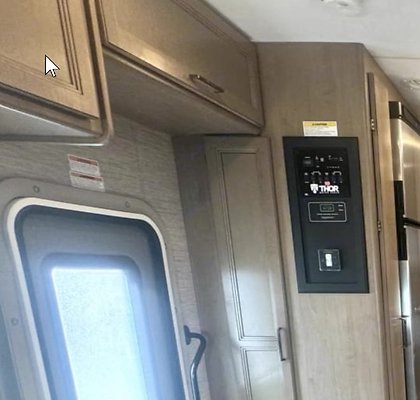 2021 THOR FULL SLIDE OUT  HARMONY46
